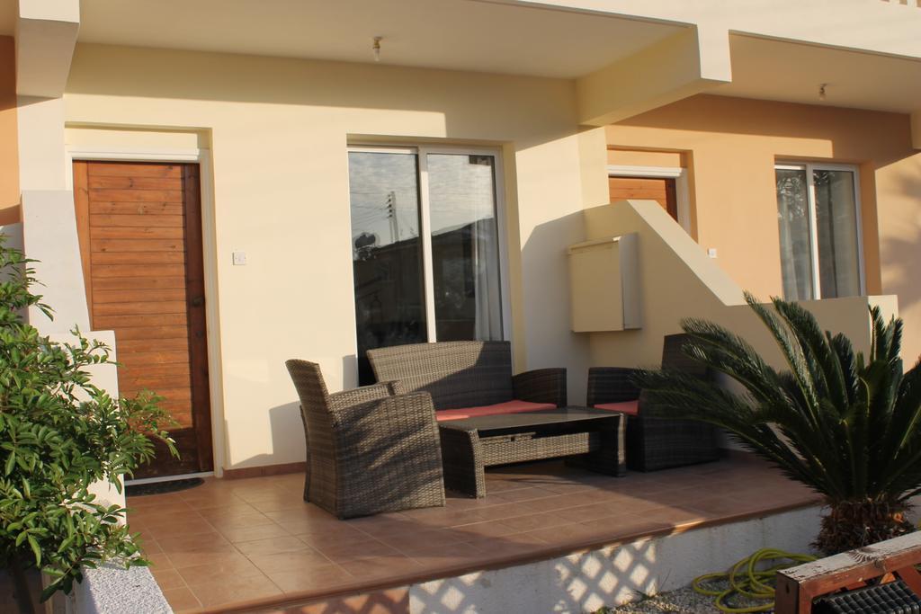 Appartement Diana Townhouse 2 à Paphos Extérieur photo
