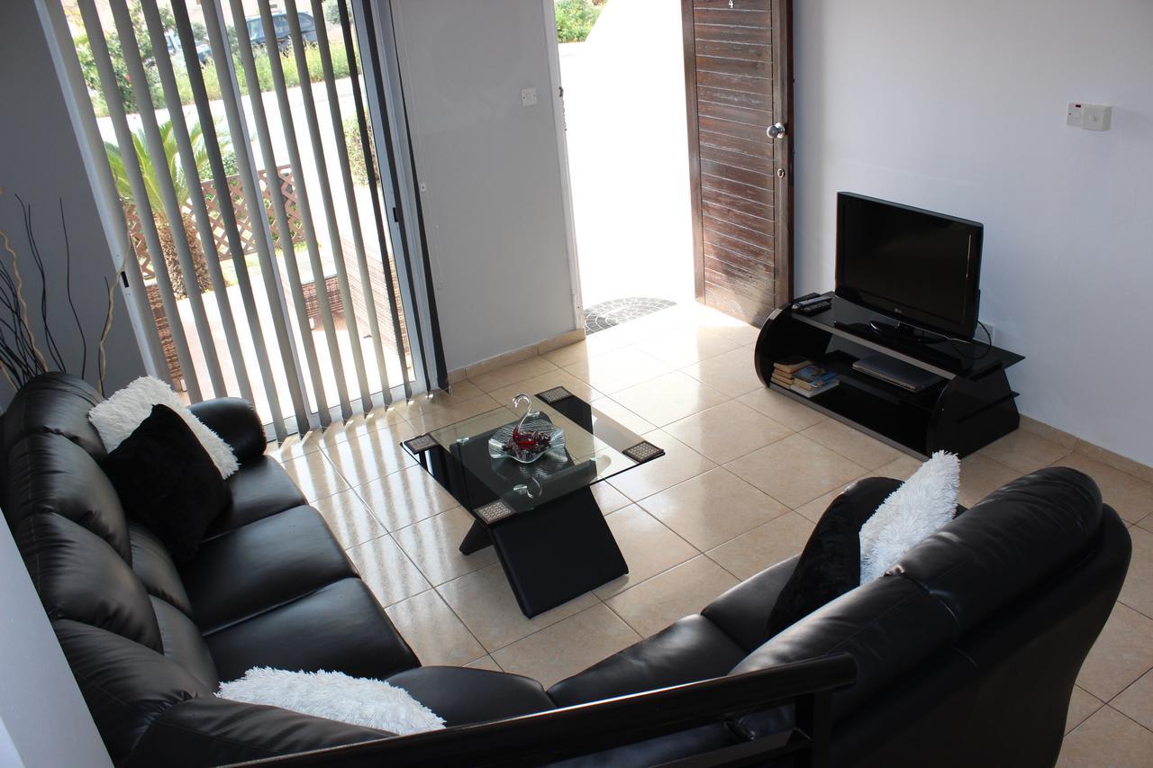 Appartement Diana Townhouse 2 à Paphos Extérieur photo