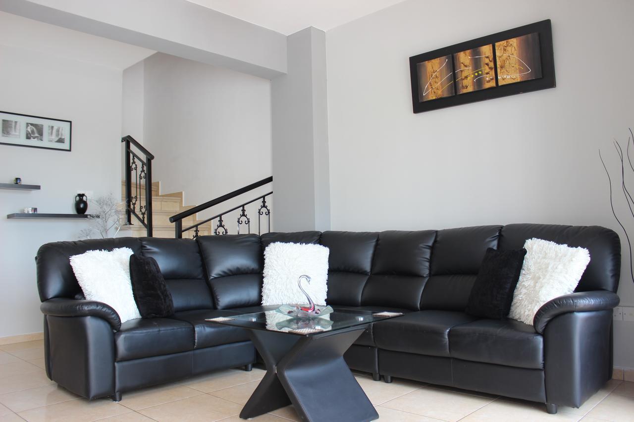 Appartement Diana Townhouse 2 à Paphos Extérieur photo